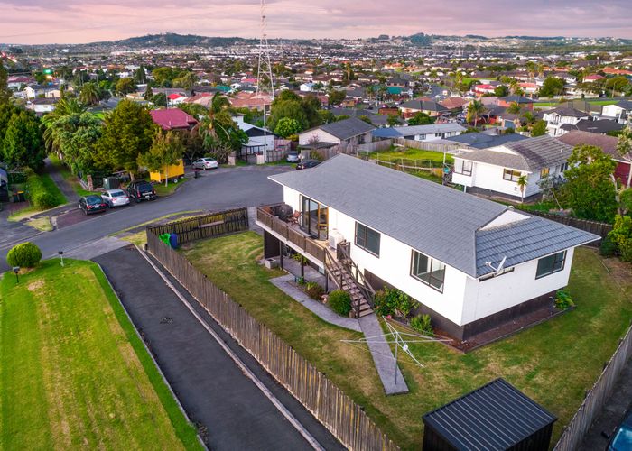  at 19 Mataura Place, Clover Park, Auckland
