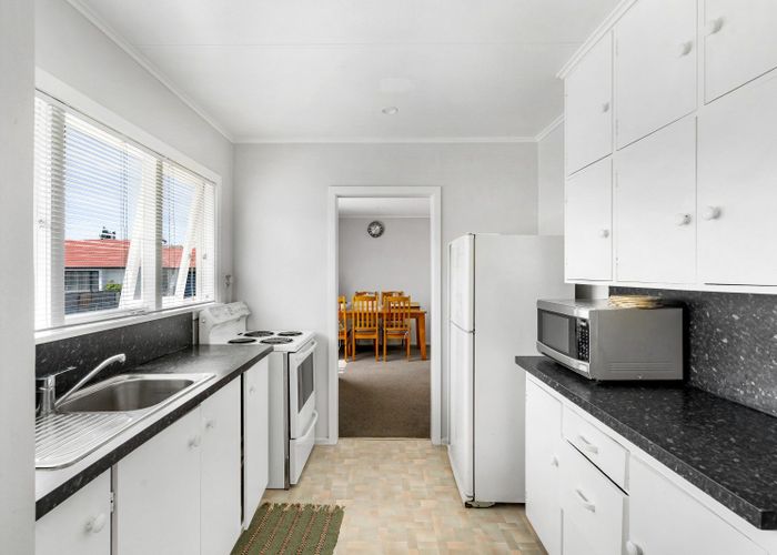  at 207 Galway Place, Mayfair, Hastings