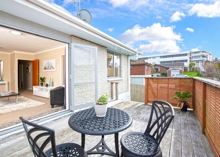  at 4/58 Wellington Street, Howick, Auckland
