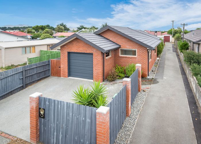  at 1/76 Oram Avenue, New Brighton, Christchurch