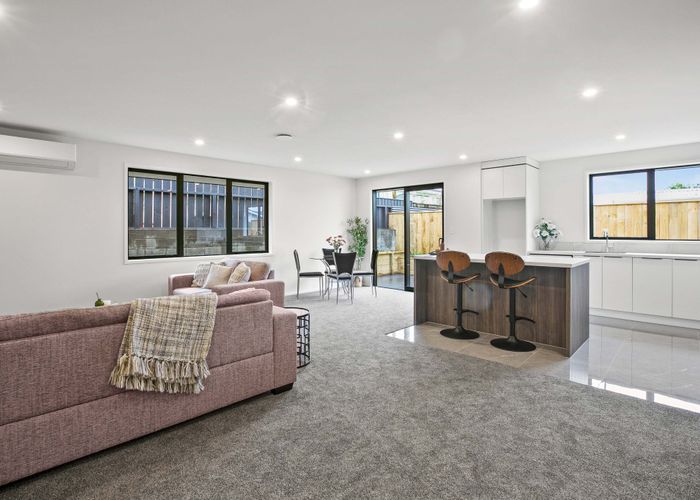  at 2b Sandel Rise, Merrilands, New Plymouth, Taranaki