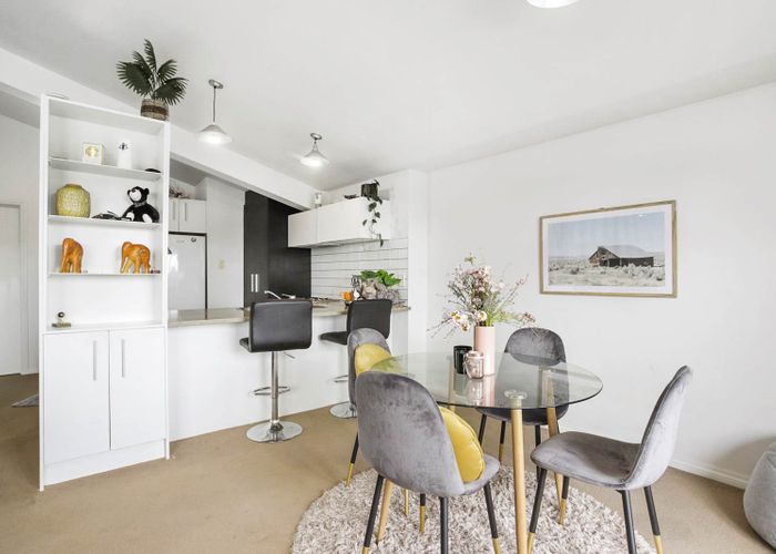  at 2C/60 Galway Street, Onehunga, Auckland