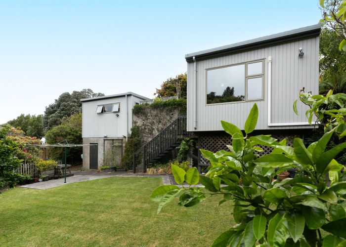  at 15 Nuffield Street, Tawa, Wellington