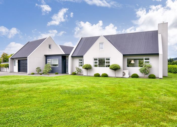  at 71 Kirton Drive, Riverstone Terraces, Upper Hutt