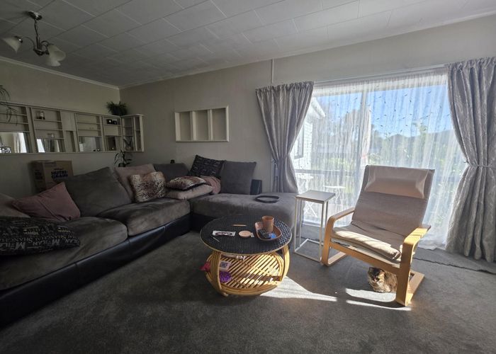  at 10 Whakatiki Street, Trentham, Upper Hutt, Wellington