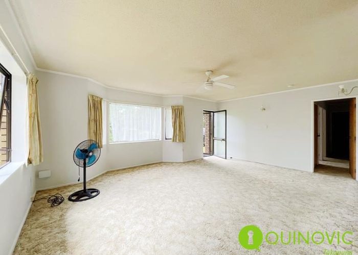  at 2/17 Queen Mary Avenue, New Lynn, Auckland