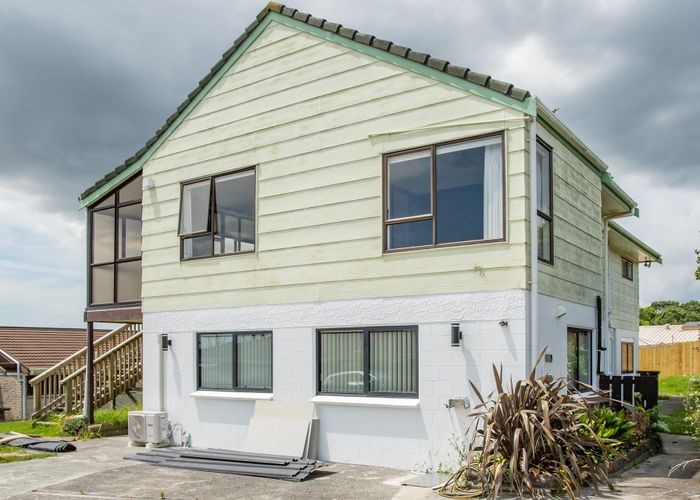  at 8B Monde Pl, Clover Park, Manukau City, Auckland