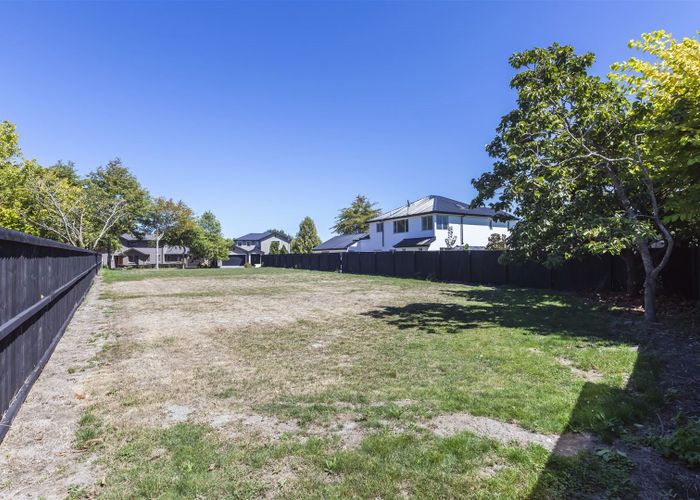  at 77 Woodhurst Drive, Casebrook, Christchurch