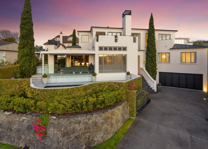  at 1 Arthur Crescent, Hauraki, North Shore City, Auckland
