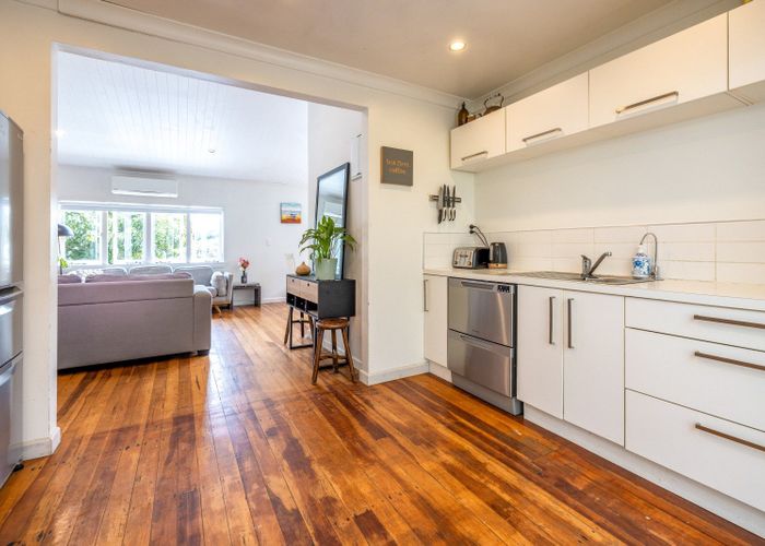  at 38 Bay Road, Ostend, Waiheke Island
