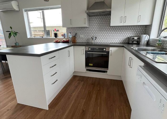  at 1/94 Sullivan Avenue, Woolston, Christchurch City, Canterbury