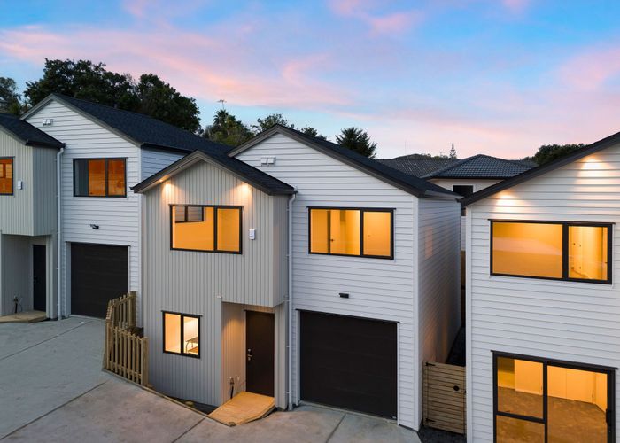  at 1/5 Topliss Drive, Torbay, North Shore City, Auckland