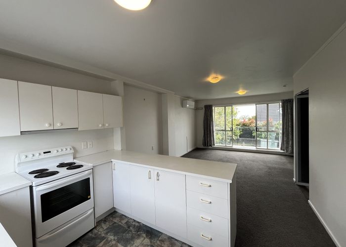  at 6a/266 Onewa Rd, Birkenhead, North Shore City, Auckland