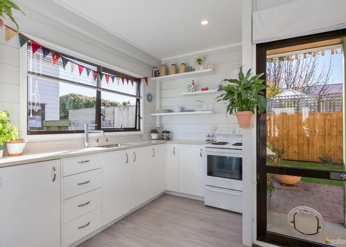 at 7/58 Cuba ST, Petone, Lower Hutt