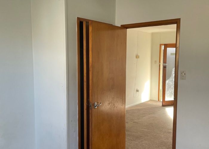  at 2/15 Harbutt Avenue, Mount Albert, Auckland City, Auckland