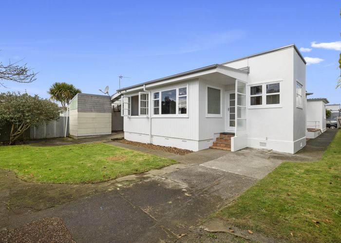  at 11 Cornwall Street, Brooklands, New Plymouth