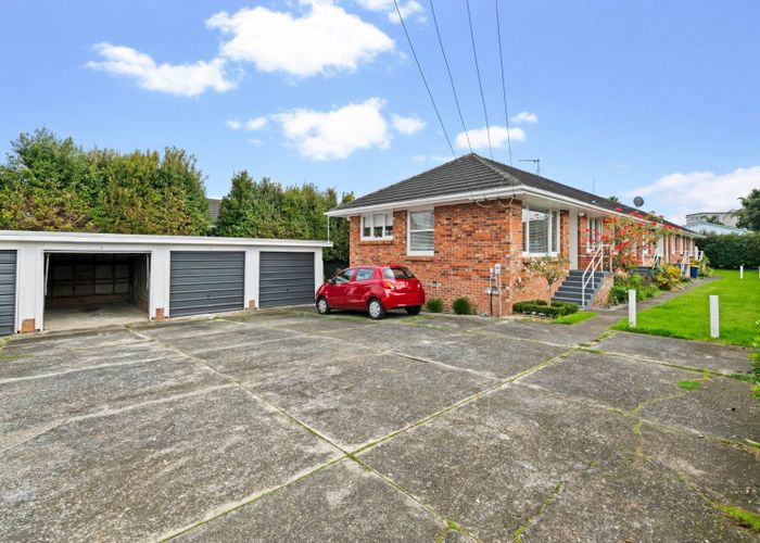  at 2/9 Dominion Street, Takapuna, North Shore City, Auckland