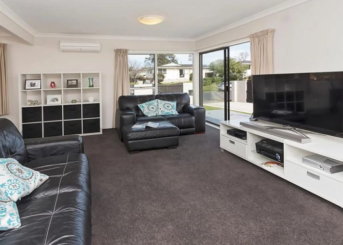  at 18 Blanche Way, Half Moon Bay, Manukau City, Auckland