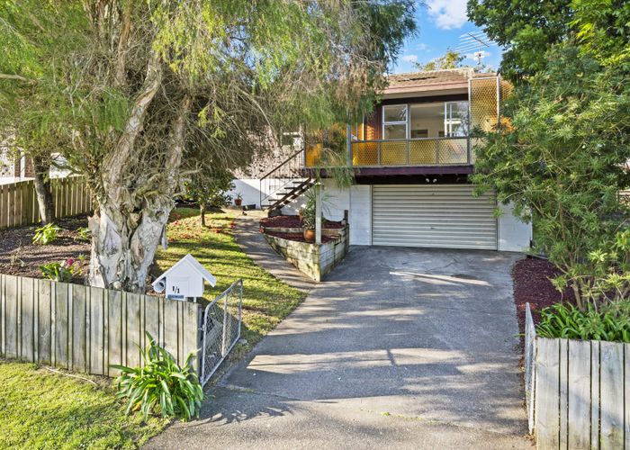  at 1/1 Bramley Drive, Farm Cove, Manukau City, Auckland