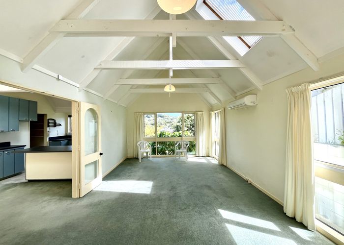  at Amapur Drive, Khandallah, Wellington, Wellington