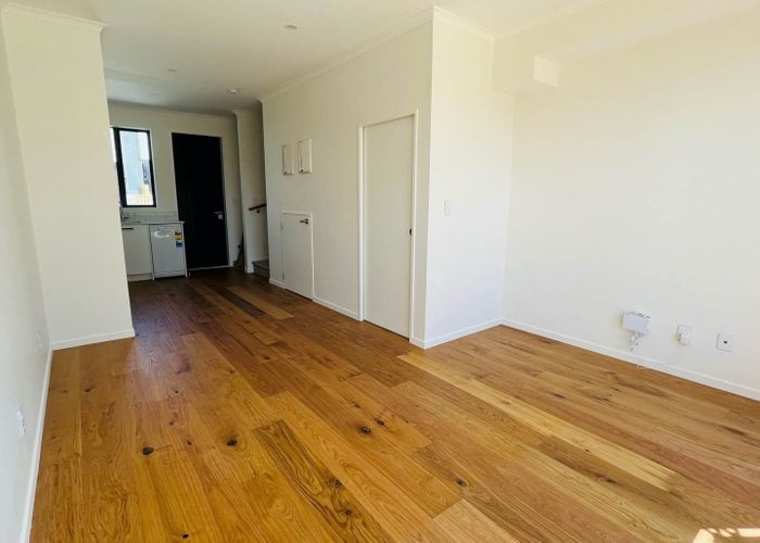  at 9/31 Mahalo Avenue, Wiri, Manukau City, Auckland