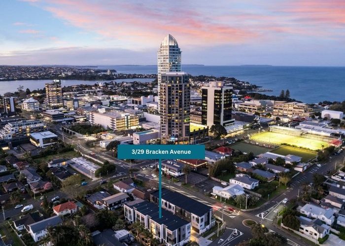  at 4/29 Bracken Avenue, Takapuna, Auckland