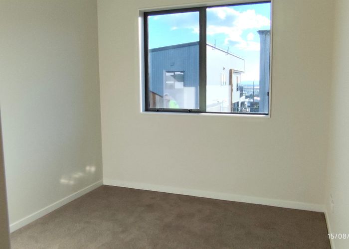  at 7 Golfwell Road granny flat, Flat Bush, Manukau City, Auckland