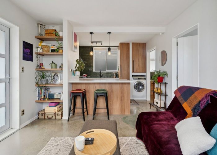  at 11/76 Freyberg Street, Lyall Bay, Wellington