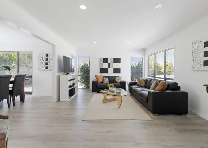  at 15 Kentville Place, Somerville, Manukau