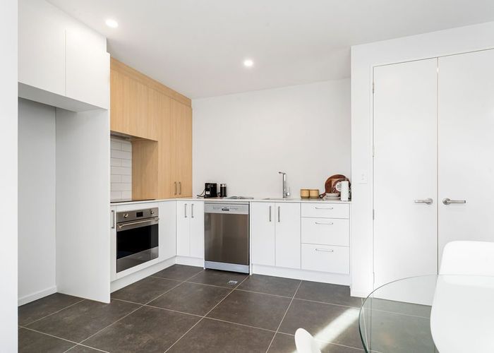  at 2/3 Ayr Street, Riccarton, Christchurch City, Canterbury