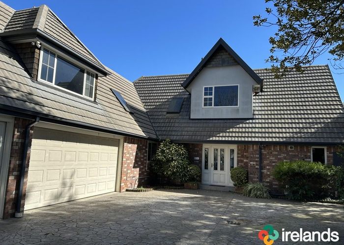  at 1 Majestic Lane, Cashmere, Christchurch City, Canterbury