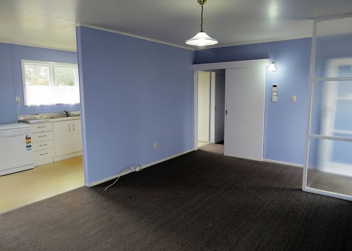  at 17 Vina Place, Massey, Waitakere City, Auckland