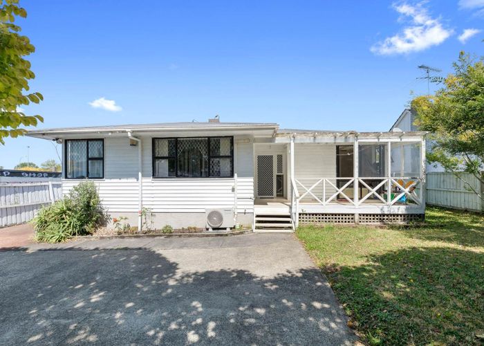  at 12 Ussher Place, Pakuranga, Manukau City, Auckland