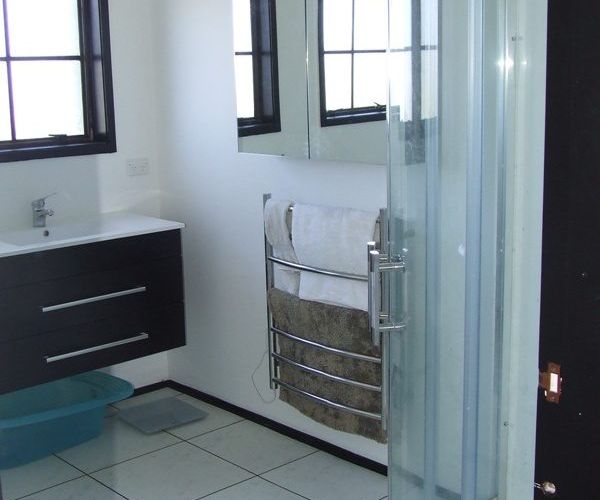  at 3b Woodridge Drive, Newlands, Wellington, Wellington