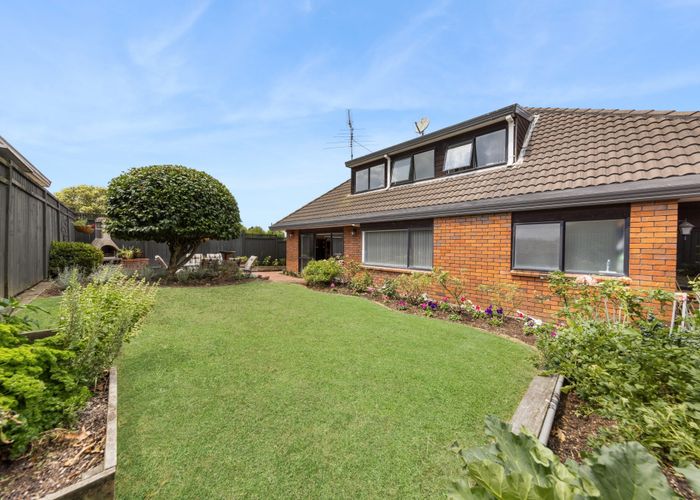  at 1/6 Arthur Road, Hillpark, Auckland