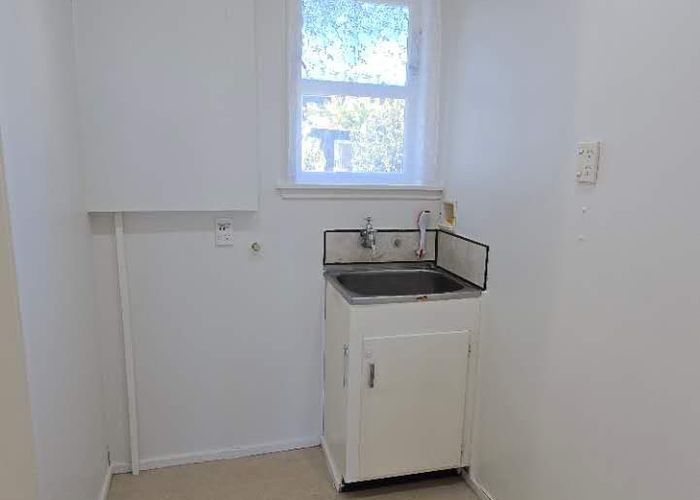  at 22 Grassway Avenue, Pakuranga, Manukau City, Auckland