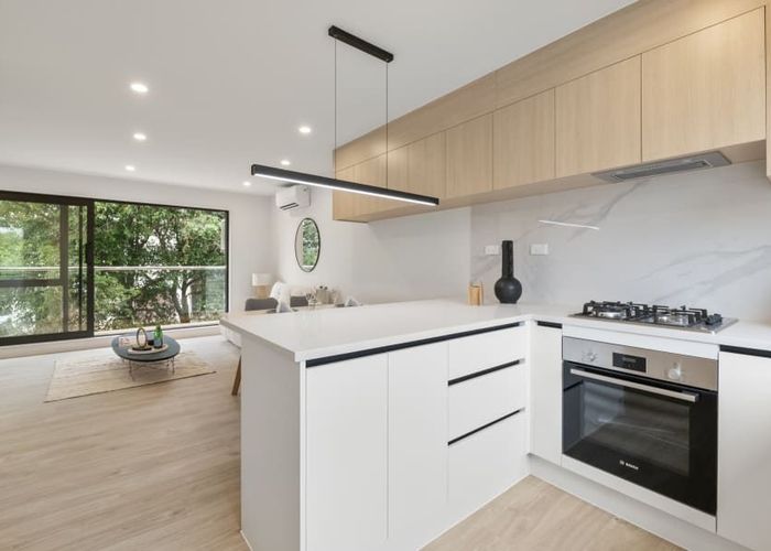  at 3/205 Sunnynook Road, Sunnynook, North Shore City, Auckland