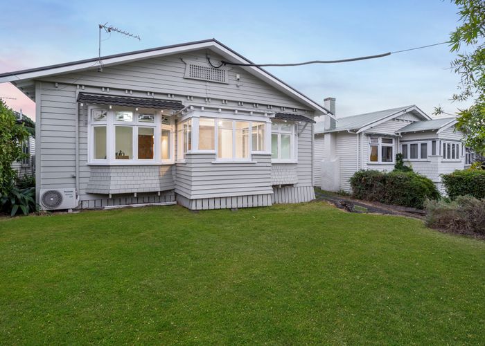  at 76 Shackleton Road, Mount Eden, Auckland