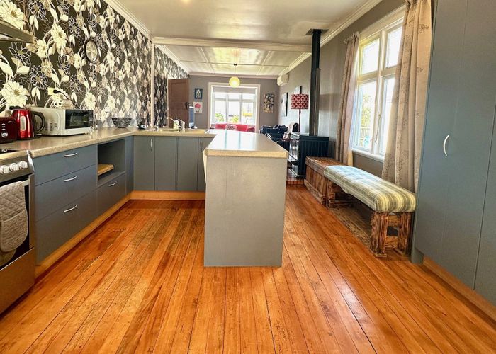  at 14 Moana Street, Kaka Point, Clutha, Otago