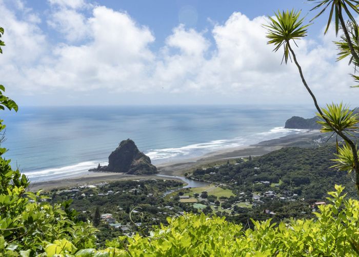  at 36 Piha Road, Piha, Waitakere City, Auckland