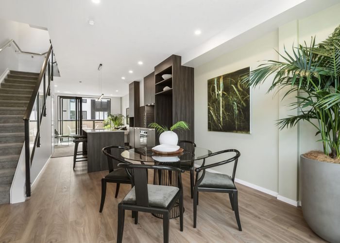  at 2/19 Windlass Street, Long Bay, North Shore City, Auckland