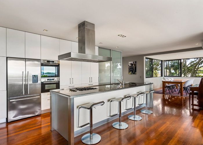  at 4 Ronaki Road, Mission Bay, Auckland