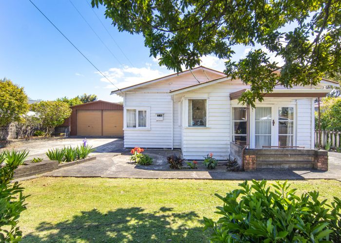  at 4 Holly Street, Avondale, Auckland City, Auckland