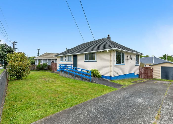  at 19 Dimock Street, Titahi Bay, Porirua