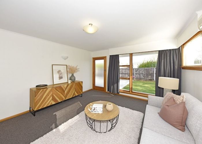  at 2/21 Eastling Street, Bishopdale, Christchurch