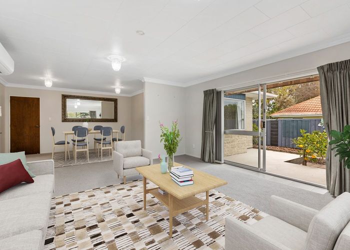 at 2/10 Nursery Place, Westown, New Plymouth