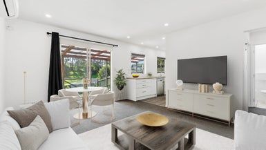  at 6/11 Alcock Street, Mount Wellington, Auckland