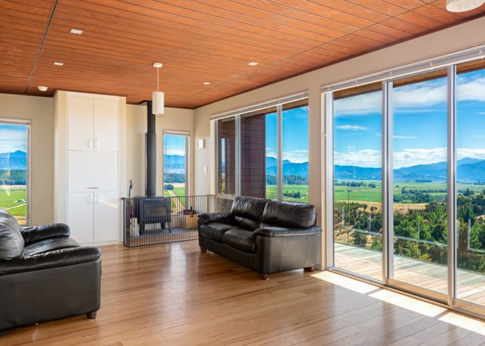  at 152 Kahu Way, Hawkesbury