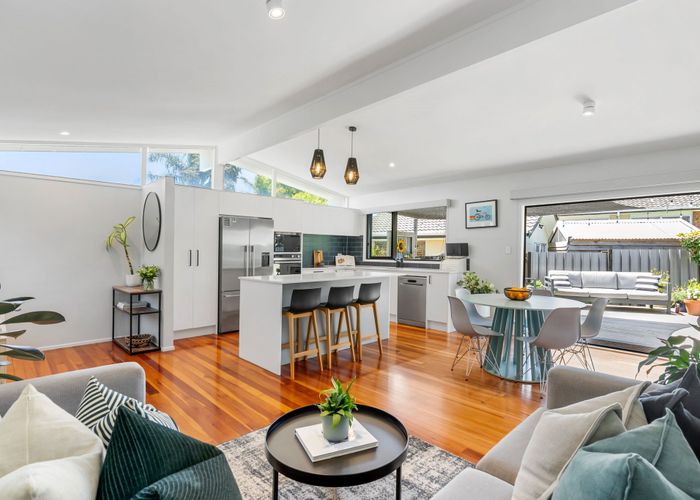  at 30 Fairdale Place, Birkdale, North Shore City, Auckland