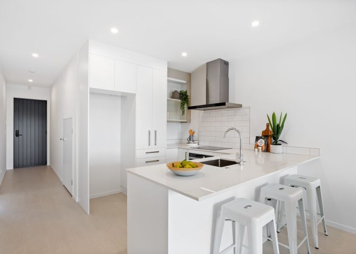  at 5/18 Paraone Crescent, Takanini, Papakura, Auckland